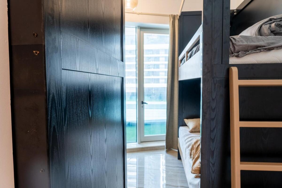 Female - Girls Joyful Journeys - Girls Only Bedspace * Dubai